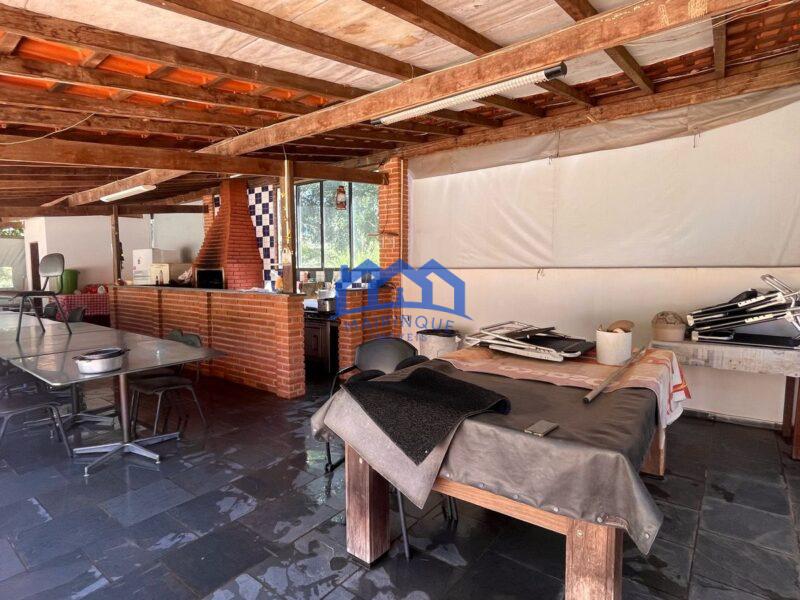 Chácara com 7 Quartos e 5 banheiros à Venda, 5.000 m² por R$ 900.000 Cód. ch2103