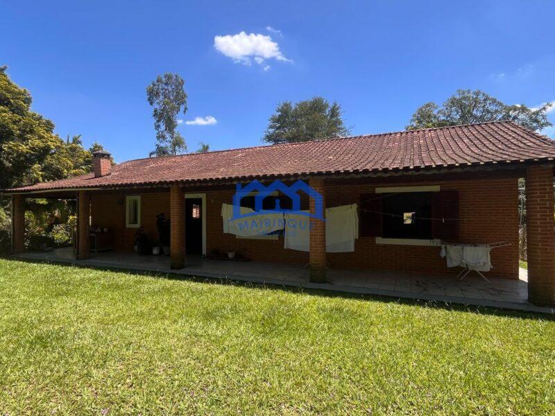 Chácara com 7 Quartos e 5 banheiros à Venda, 5.000 m² por R$ 900.000 Cód. ch2103
