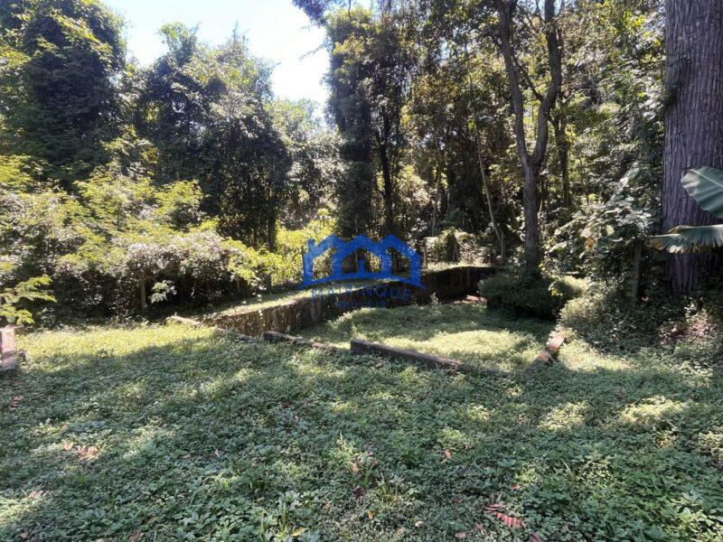 Chácara com 7 Quartos e 5 banheiros à Venda, 5.000 m² por R$ 900.000 Cód. ch2103
