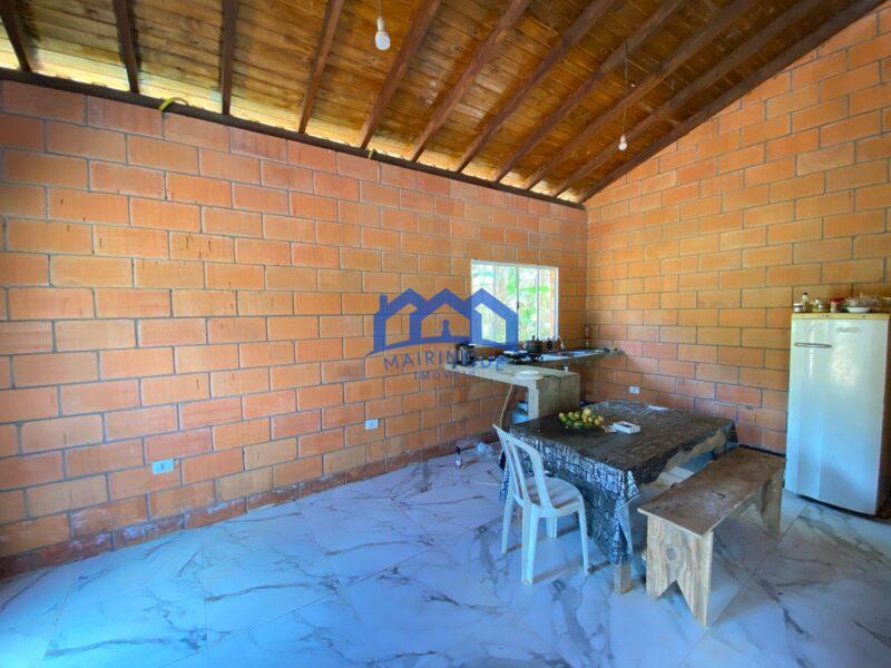 Chácara com 2 quartos e 2 banheiros à Venda, 1000 m² por R$ 470.000 Cód. ch2129