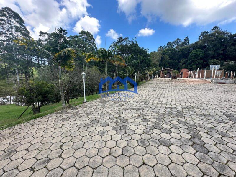 Sítio com 10.000m² à Venda , por R$ 750.000,00 Cód. ch2138
