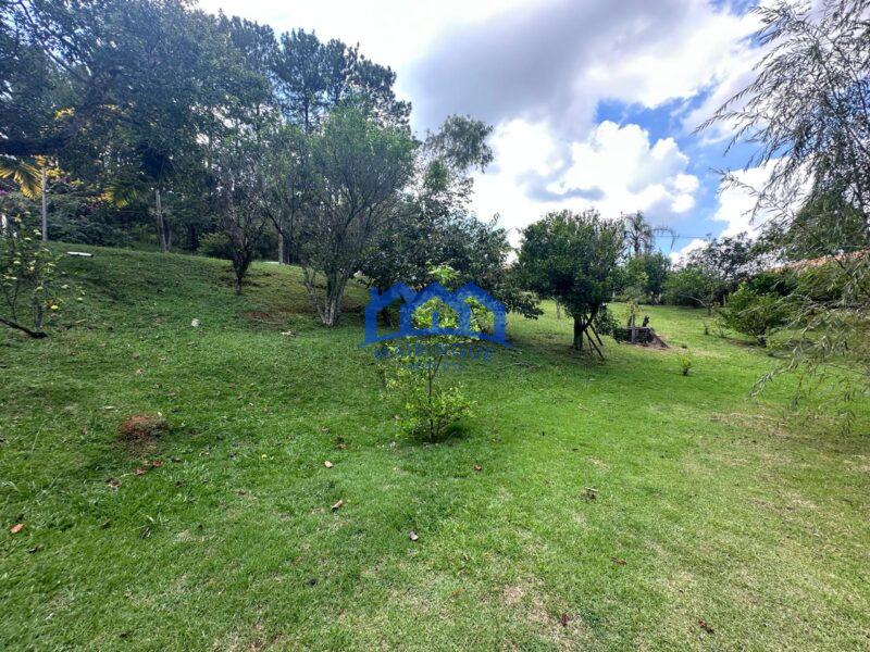Sítio com 10.000m² à Venda , por R$ 750.000,00 Cód. ch2138