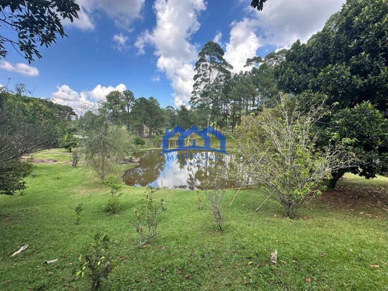 Sítio com 10.000m² à Venda , por R$ 750.000,00 Cód. ch2138