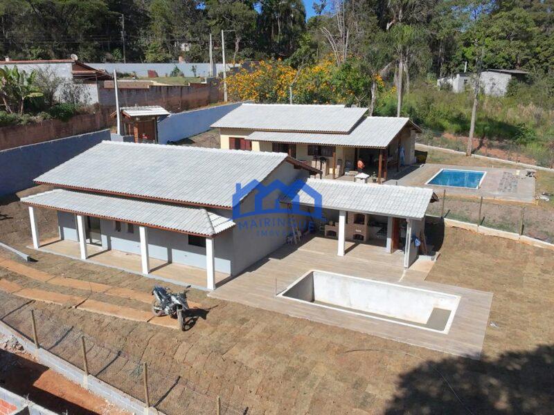 Chácara com 3 quartos e 2 banheiros com 1.000m² à Venda, por R$ 580.000 Cód. ch2155