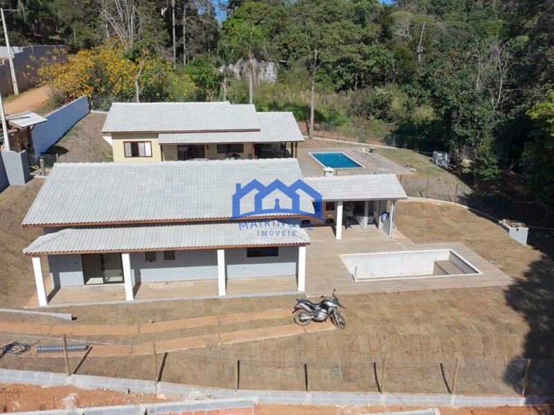 Chácara com 3 quartos e 2 banheiros com 1.000m² à Venda, por R$ 580.000 Cód. ch2155