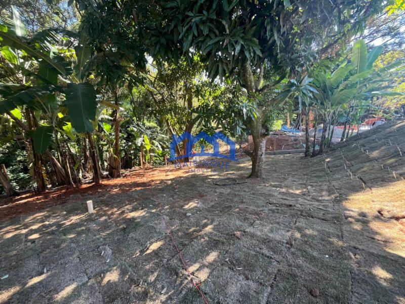 Chácara com 3 quartos e 2 banheiros com 1.000m² à Venda, por R$ 580.000 Cód. ch2155