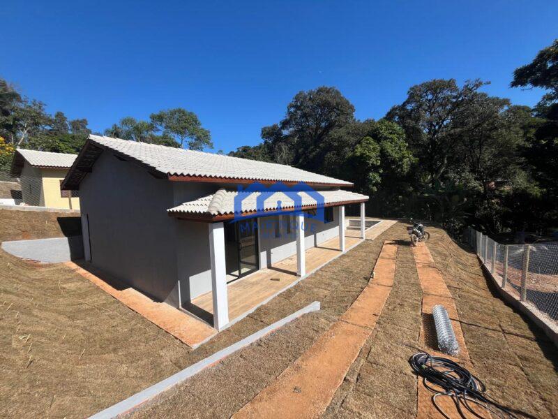 Chácara com 3 quartos e 2 banheiros com 1.000m² à Venda, por R$ 580.000 Cód. ch2155