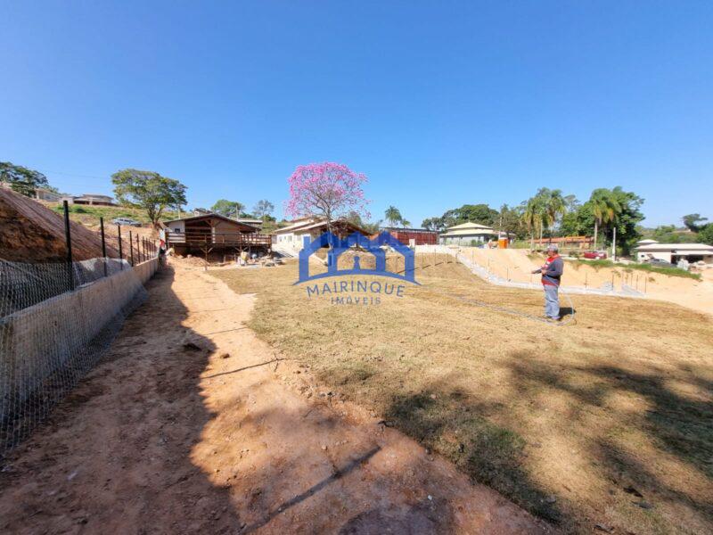 Chácara com 3 Quartos e 3 banheiros à Venda, 1.000 m² por R$ 850.000 Cód. ch2106