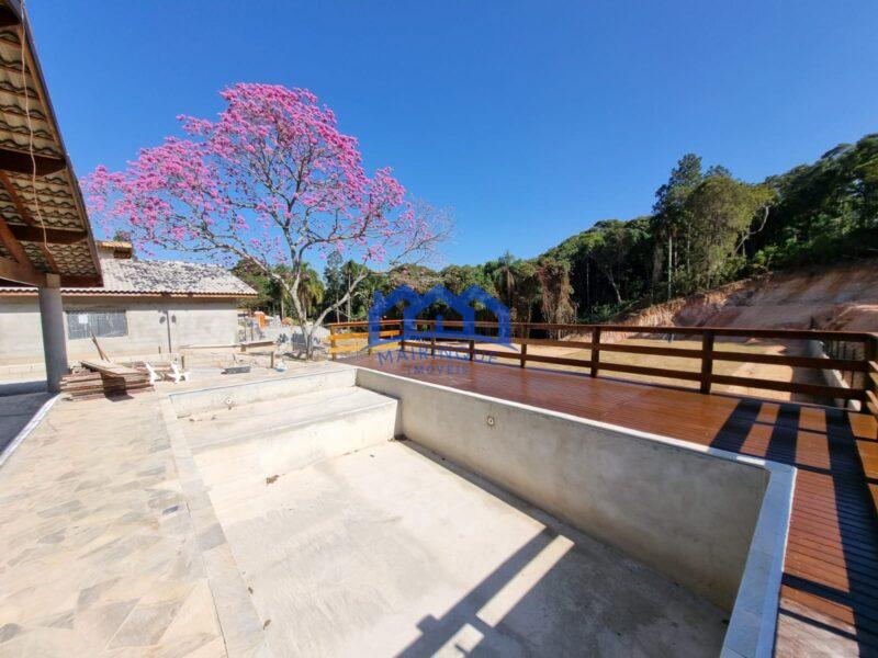 Chácara com 3 Quartos e 3 banheiros à Venda, 1.000 m² por R$ 850.000 Cód. ch2106