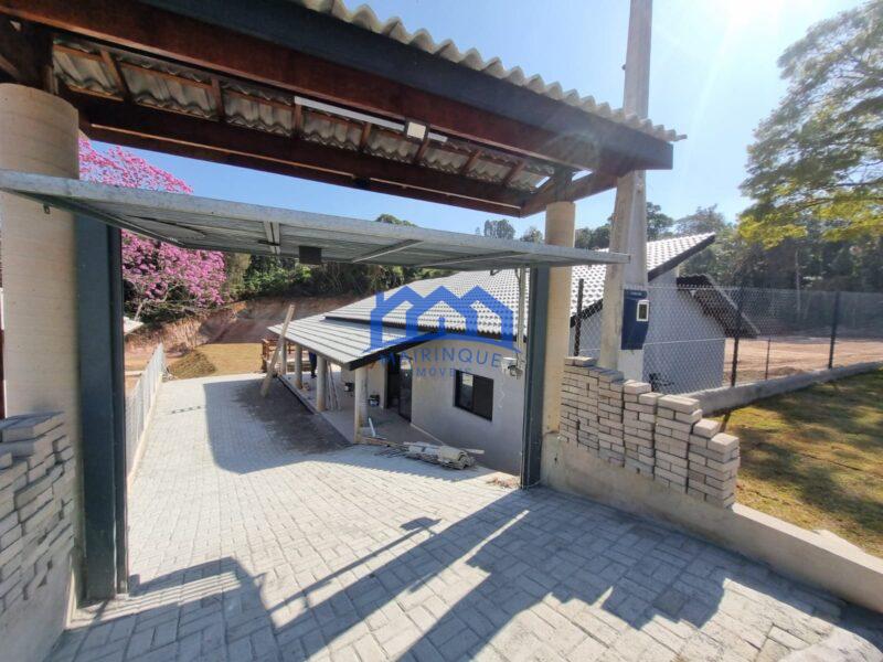 Chácara com 3 Quartos e 3 banheiros à Venda, 1.000 m² por R$ 850.000 Cód. ch2106
