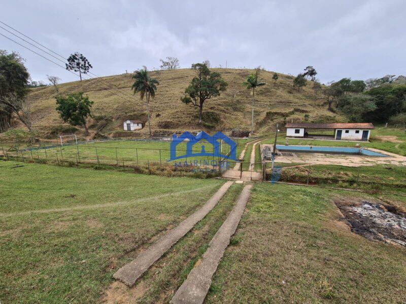 Lote/Terreno com 1.000 m² à Venda, por R$ 110.000,00 Cód. ch2213