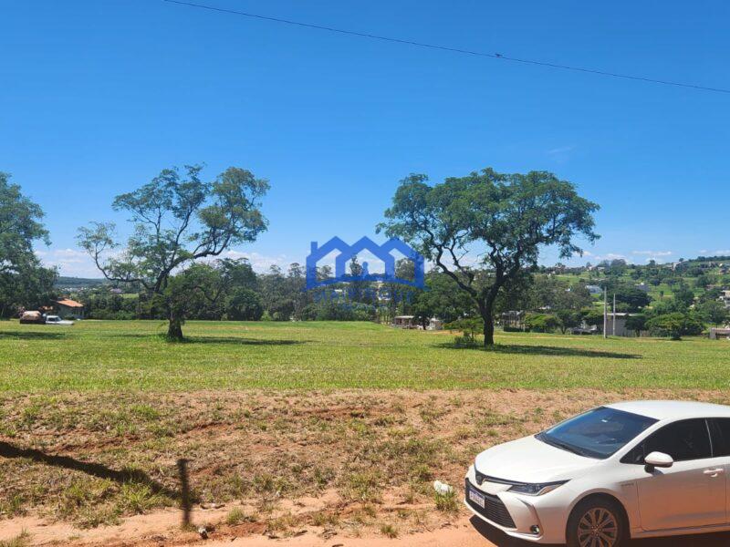Lote/Terreno á Venda, 300 m² por R$130.000 cod. ch2216