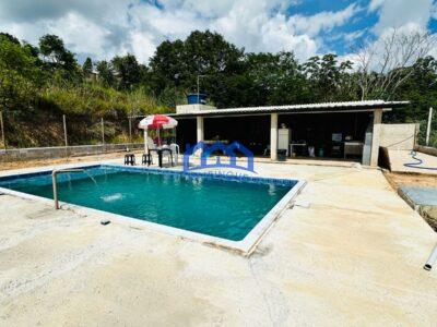 Chácara com 3 quartos e 3 banheiros com 1000 m² à Venda, por R$ 330.000 Cód. ch2211
