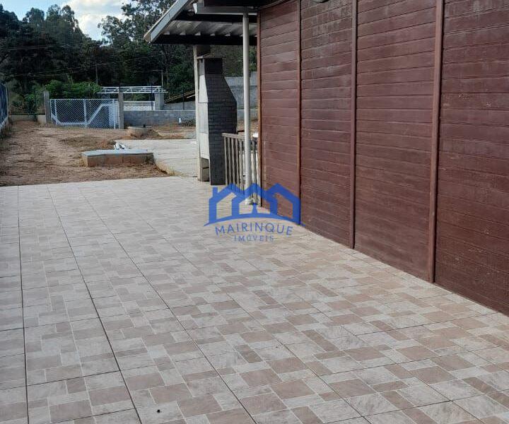 Chácara com 3 quartos e 3 banheiros com 1000 m² à Venda, por R$ 330.000 Cód. ch2211