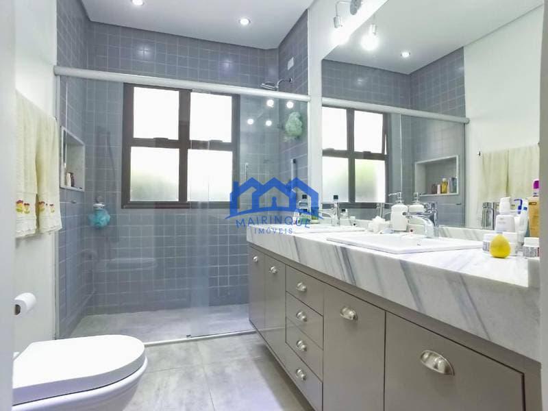 Chácara com 4 quartos e 5 banheiros com 1000 m² à Venda, por R$ 2.550.000 Cód. ch2209