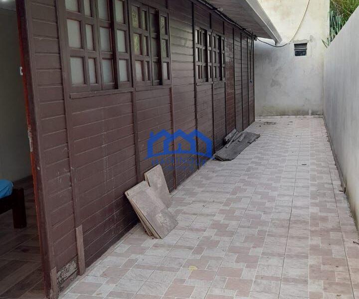 Chácara com 3 quartos e 3 banheiros com 1000 m² à Venda, por R$ 330.000 Cód. ch2211