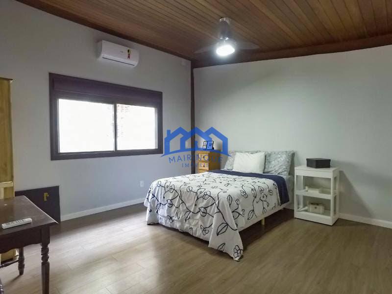 Chácara com 4 quartos e 5 banheiros com 1000 m² à Venda, por R$ 2.550.000 Cód. ch2209