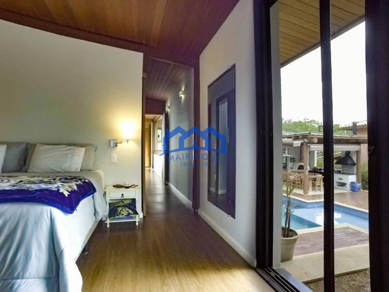 Chácara com 4 quartos e 5 banheiros com 1000 m² à Venda, por R$ 2.550.000 Cód. ch2209