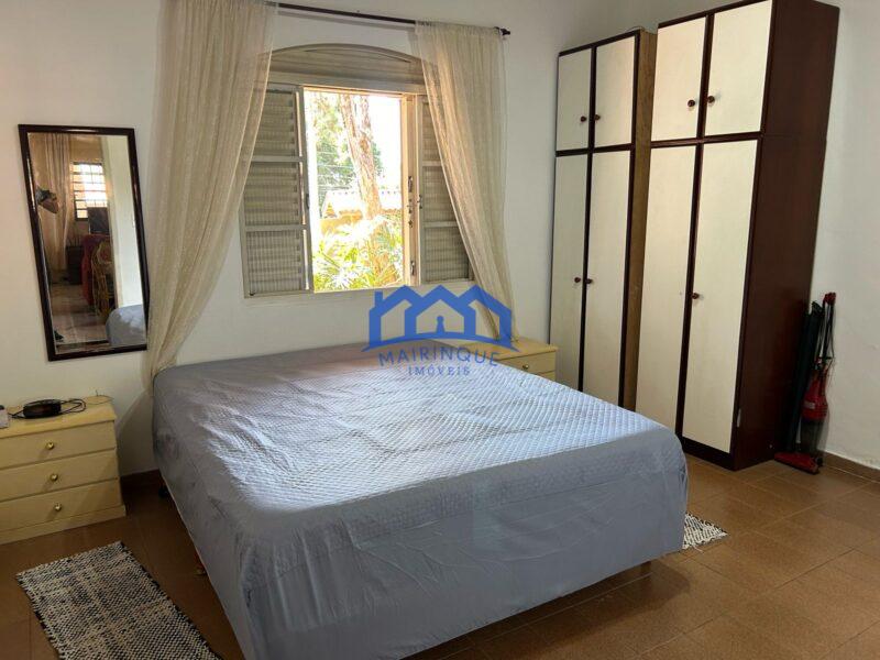 Chácara com 5 quartos e 3 banheiros com 2400 m² à Venda, por R$ 650.000 Cód. ch2212