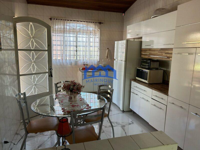 Chácara com 5 quartos e 3 banheiros com 2400 m² à Venda, por R$ 650.000 Cód. ch2212