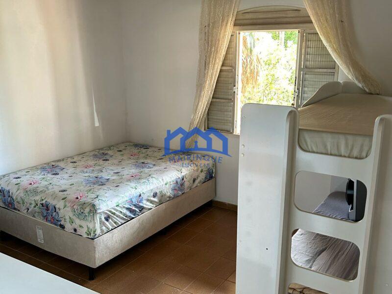 Chácara com 5 quartos e 3 banheiros com 2400 m² à Venda, por R$ 650.000 Cód. ch2212