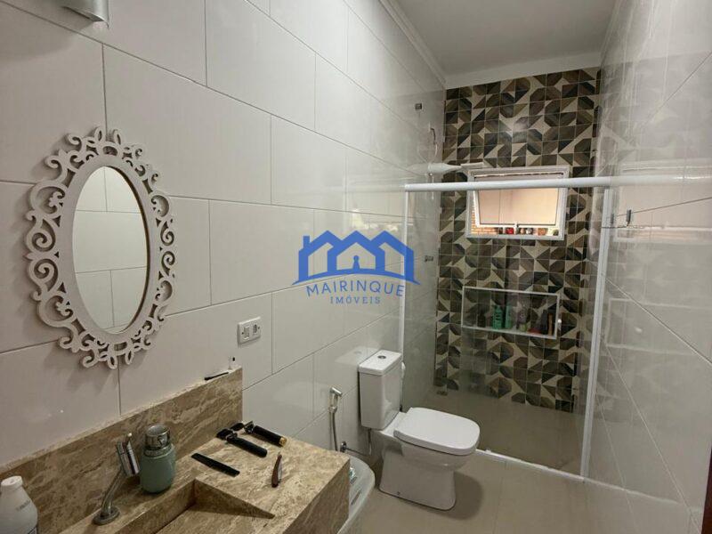Chácara com 4 quartos e 3 banheiros à Venda, com 2.500 m² por R$ 1.600.000 Cód. ch2214