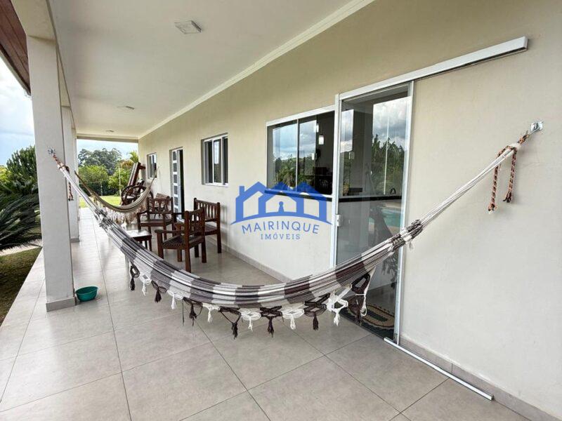 Chácara com 4 quartos e 3 banheiros à Venda, com 2.500 m² por R$ 1.600.000 Cód. ch2214