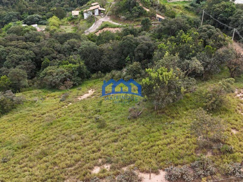 Lote/Terreno com 6.880 m², por R$ 600.000 Cód. ch2226