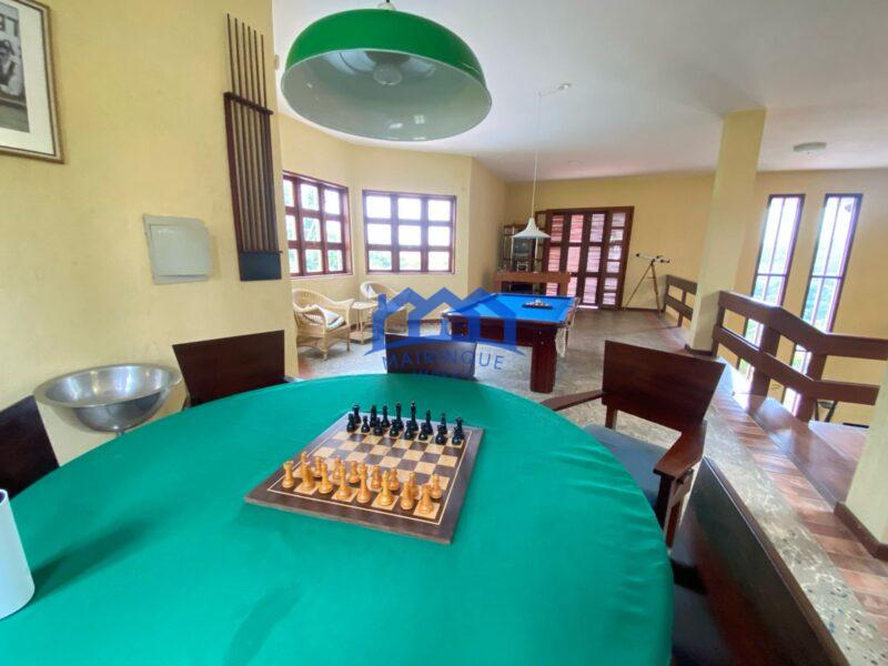 Chácara com 3 quartos e 2 banheiros com 2.000 m² à Venda, por R$ 1.290.000 Cód. ch2229