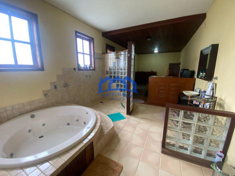 Chácara com 3 quartos e 2 banheiros com 2.000 m² à Venda, por R$ 1.290.000 Cód. ch2229