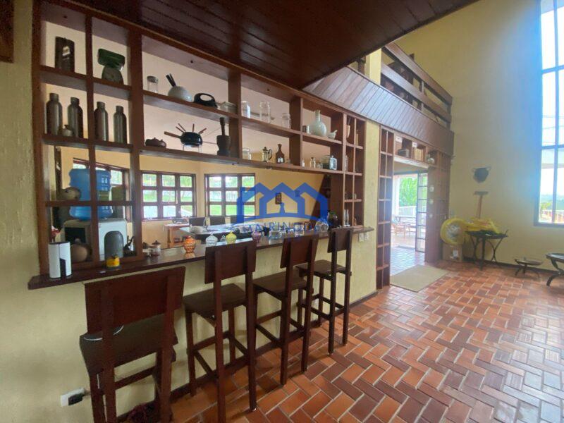 Chácara com 3 quartos e 2 banheiros com 2.000 m² à Venda, por R$ 1.290.000 Cód. ch2229