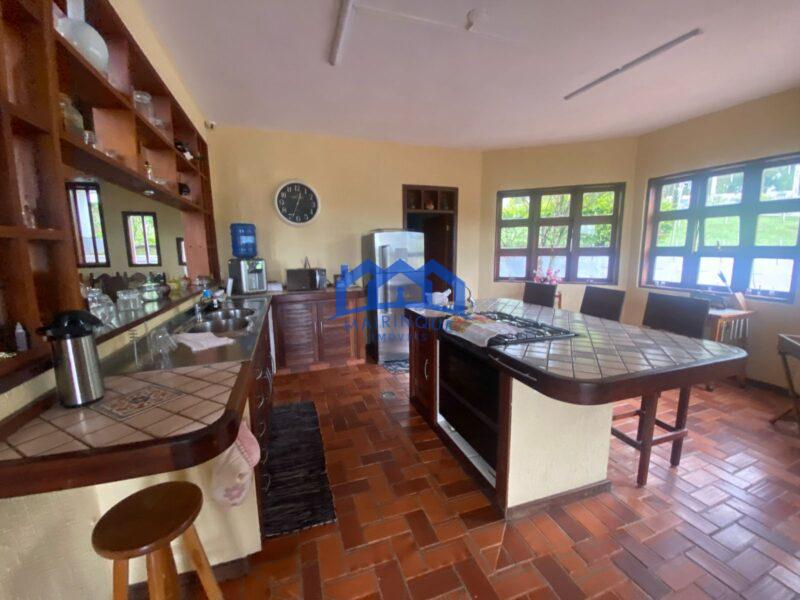 Chácara com 3 quartos e 2 banheiros com 2.000 m² à Venda, por R$ 1.290.000 Cód. ch2229