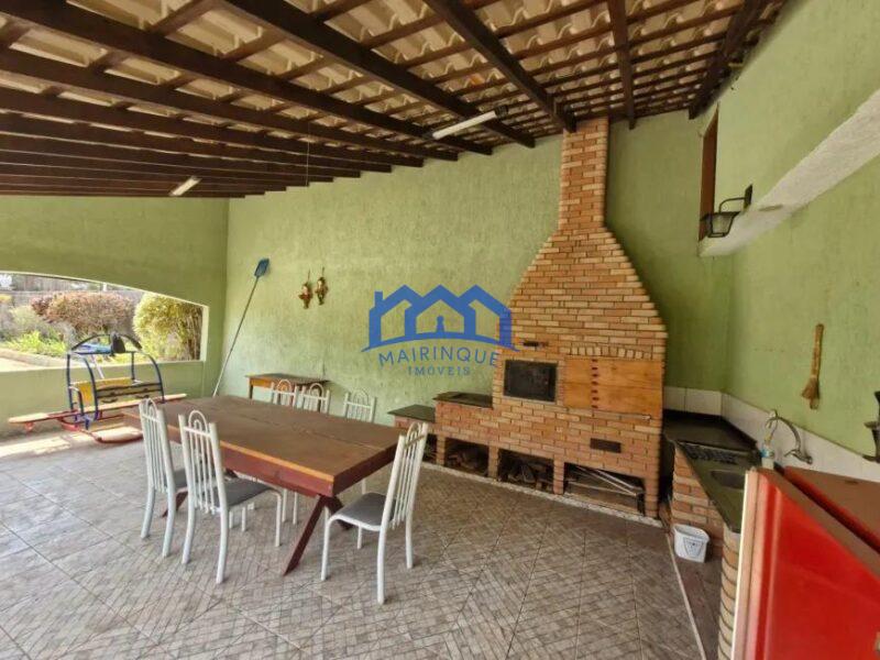 Chácara com 5 quartos e 3 banheiros com 1.100 m² à Venda, por R$ 650.000 Cód. ch2227