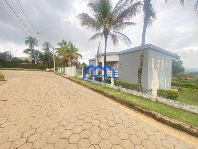 Chácara com 3 quartos e 2 banheiros com 2.000 m² à Venda, por R$ 1.290.000 Cód. ch2229