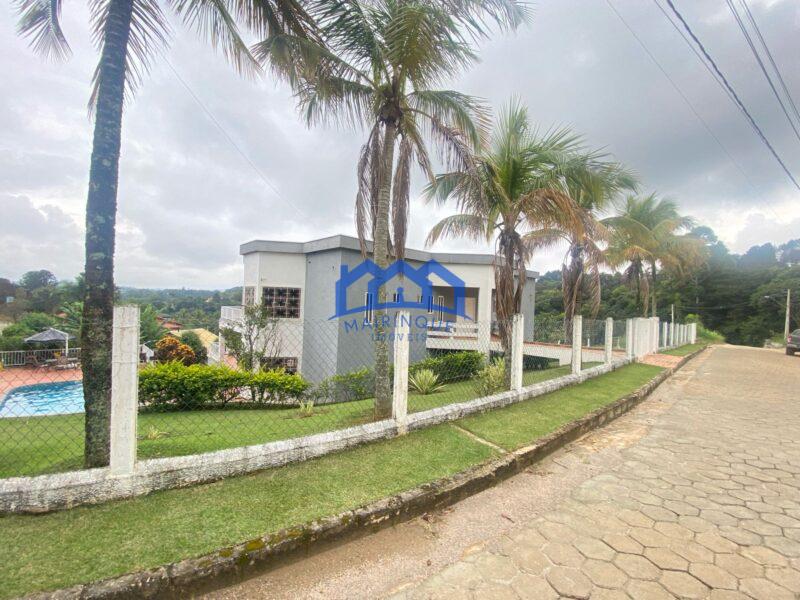 Chácara com 3 quartos e 2 banheiros com 2.000 m² à Venda, por R$ 1.290.000 Cód. ch2229