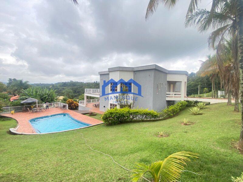 Chácara com 3 quartos e 2 banheiros com 2.000 m² à Venda, por R$ 1.290.000 Cód. ch2229