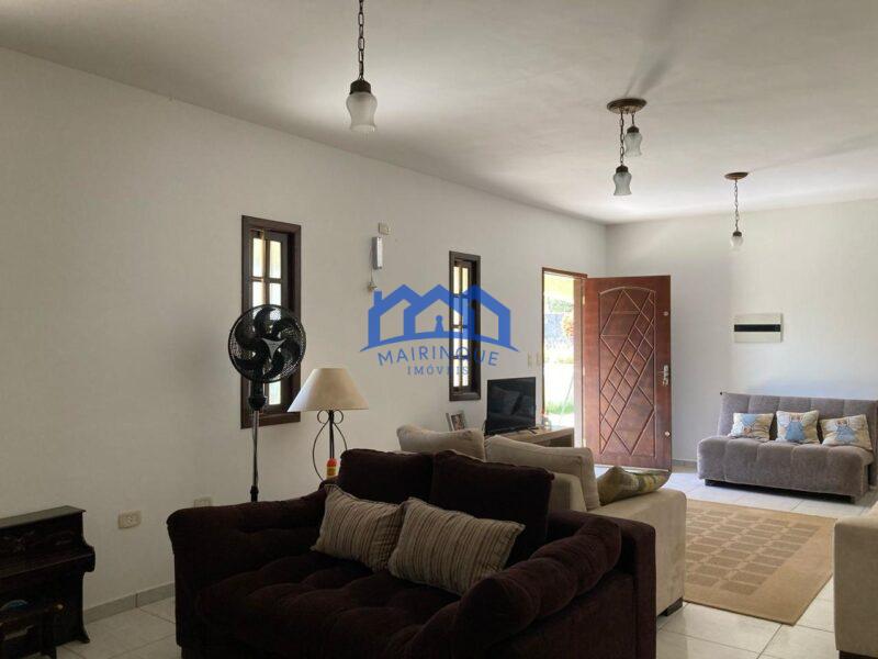 Chácara com 5 quartos e 3 banheiros com 1.100 m² à Venda, por R$ 650.000 Cód. ch2227