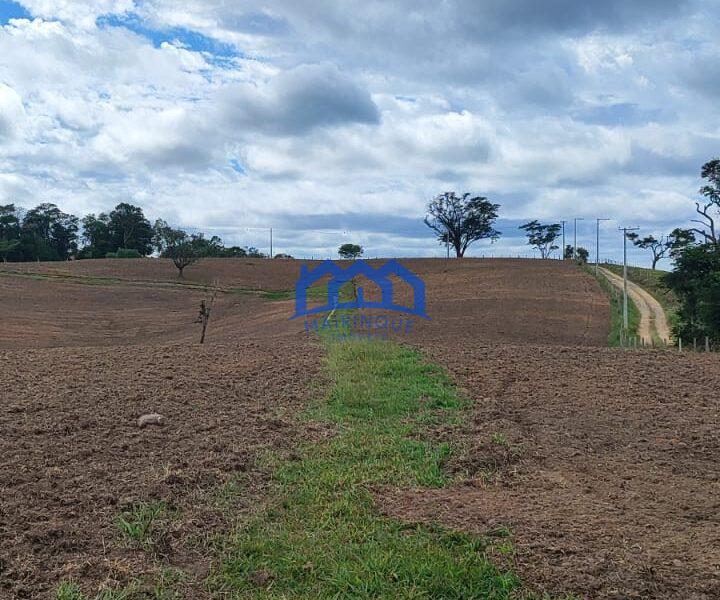 Sitio/Fazenda com 15,5 Alqueires á venda, por R$2.790.000 cod. ch2228