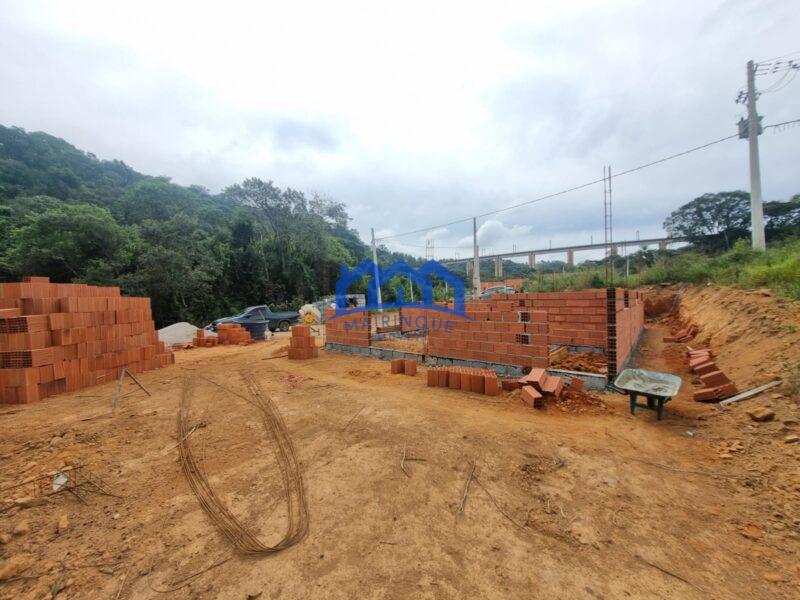 Projeto com 3 quartos e 2 banheiros com 1.000 m² à Venda, por R$ 700.000,00 Cód. ch2231