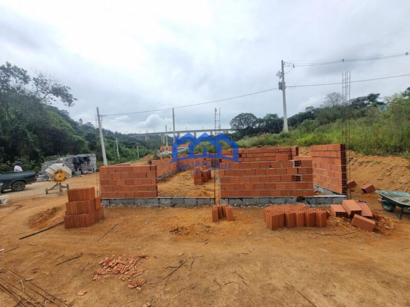 Projeto com 3 quartos e 2 banheiros com 1.000 m² à Venda, por R$ 700.000,00 Cód. ch2231
