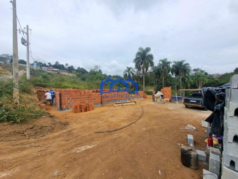 Projeto com 3 quartos e 2 banheiros com 1.000 m² à Venda, por R$ 700.000,00 Cód. ch2231