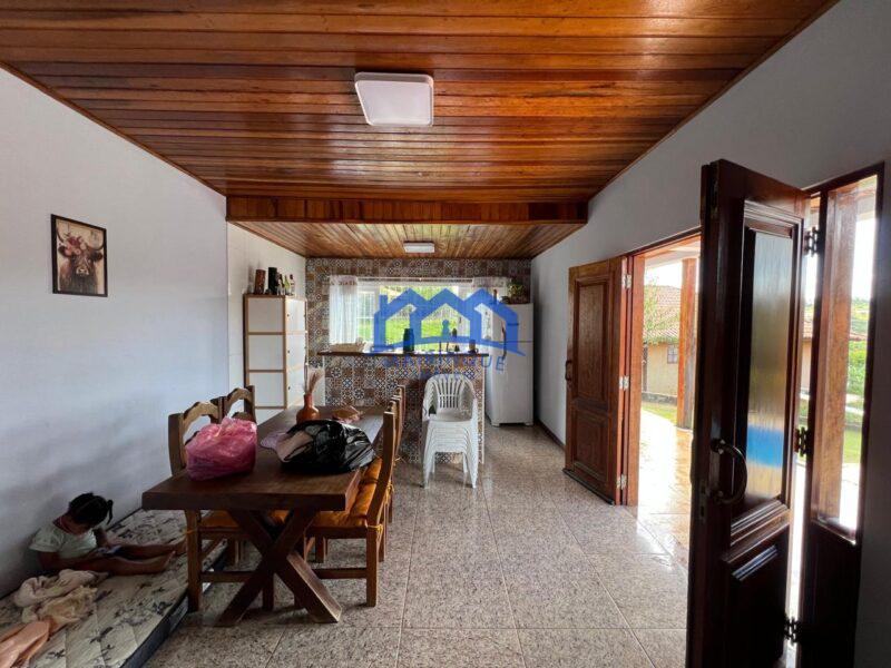 Chácara com 2 quartos e 3 banheiros com 1.000 m² à Venda, por R$ 350.000 Cód. ch2232