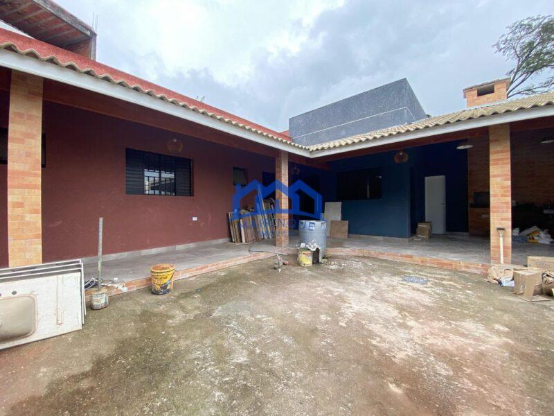 Chacara com 3 quartos e 3 banheiros com 500 m² à Venda, por R$ 650.000 Cód. ch2235