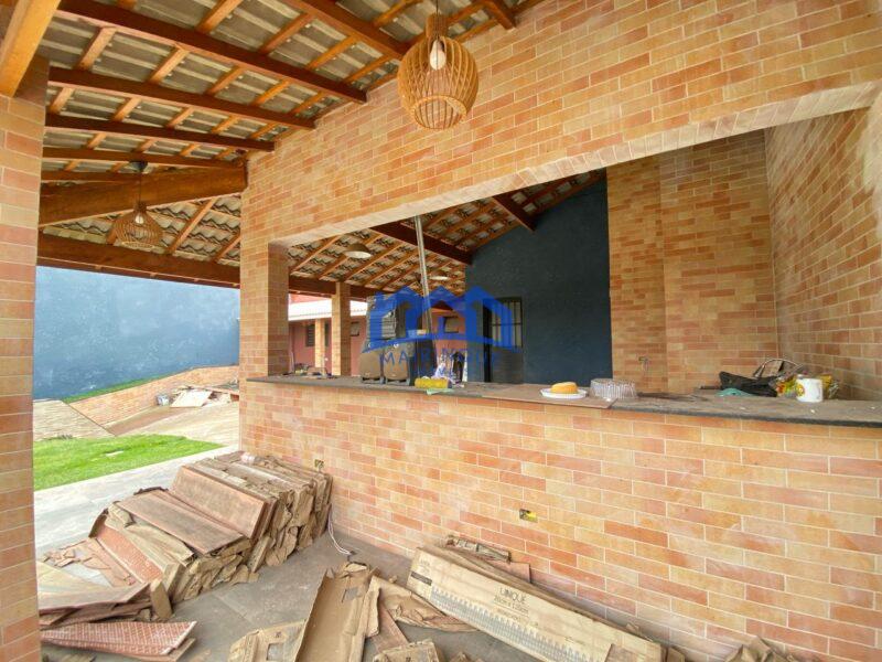 Chacara com 3 quartos e 3 banheiros com 500 m² à Venda, por R$ 650.000 Cód. ch2235