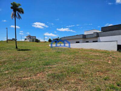 Lote/Terreno com 450 m² à Venda, por R$ 75.000 Cód. ch2236