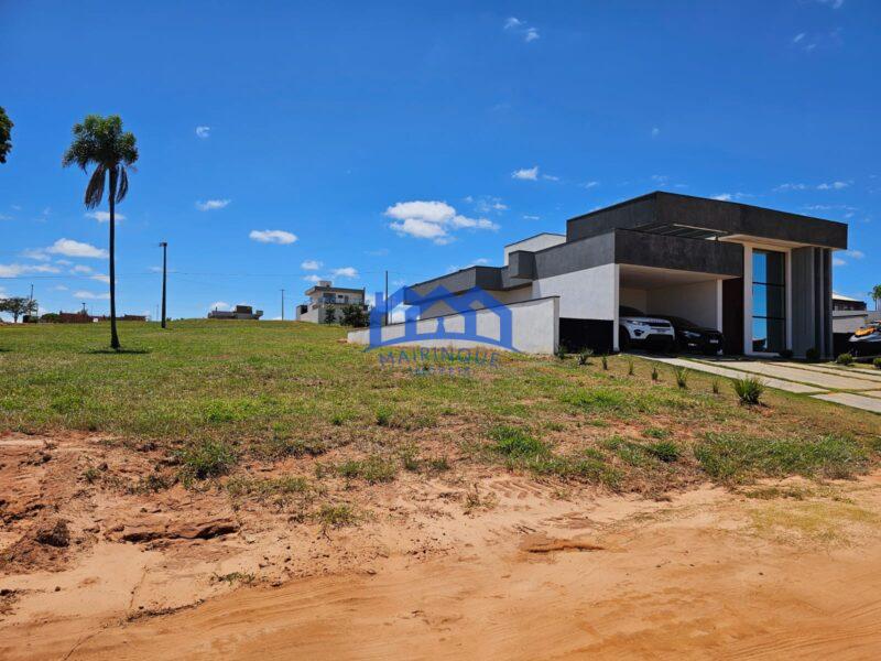Lote/Terreno com 450 m² à Venda, por R$ 75.000 Cód. ch2236