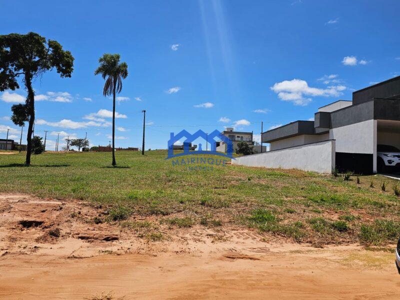 Lote/Terreno com 450 m² à Venda, por R$ 75.000 Cód. ch2236