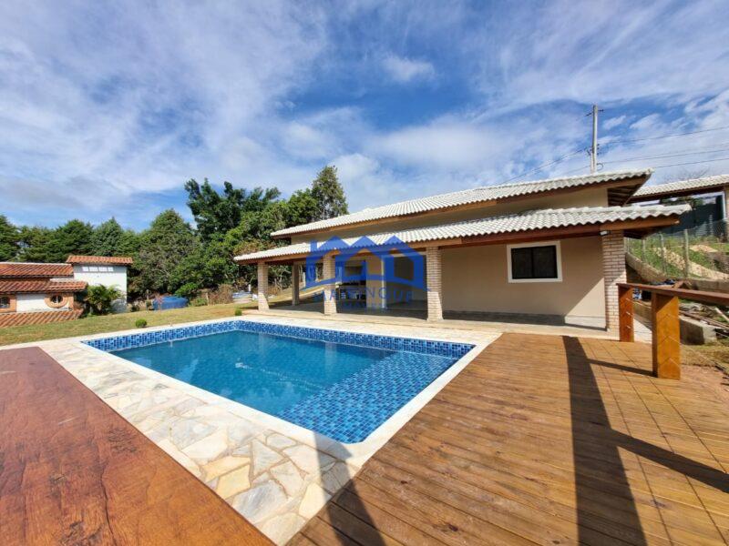 Chácara com 3 quartos e 3 banheiros á Venda, 1.293m² por R$ 630.000 Cód. ch2067