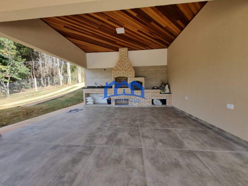Chácara com 3 quartos e 3 banheiros á Venda, 1.293m² por R$ 630.000 Cód. ch2067