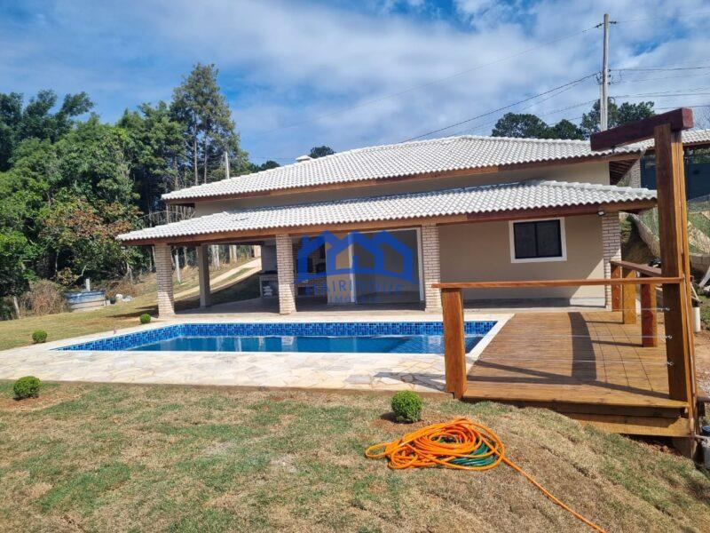 Chácara com 3 quartos e 3 banheiros á Venda, 1.293m² por R$ 630.000 Cód. ch2067